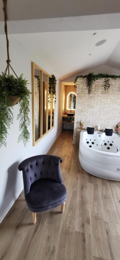 L'Essentiel - Love 5 Etoiles Talmont-Saint-Hilaire ภายนอก รูปภาพ