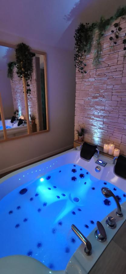 L'Essentiel - Love 5 Etoiles Talmont-Saint-Hilaire ภายนอก รูปภาพ