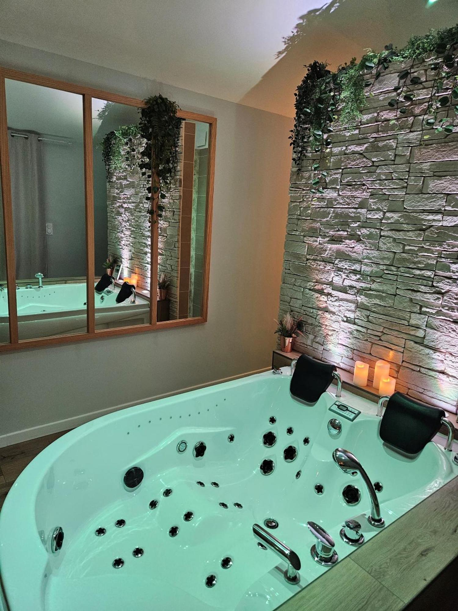 L'Essentiel - Love 5 Etoiles Talmont-Saint-Hilaire ภายนอก รูปภาพ